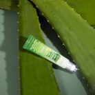 FarmStay Aloe Vera Golyós Szemkörnyékápoló Szérum – nyugtató és hűsítő hatás