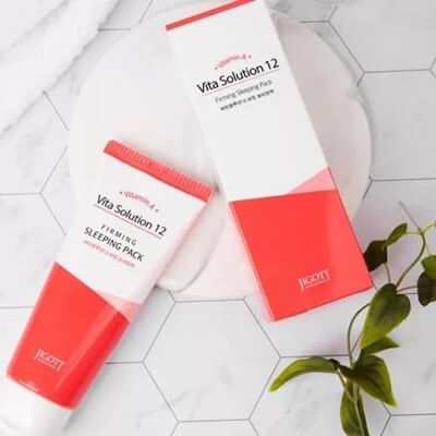 JIGOTT feszesítő sleeping pack éjszakai bőrápoláshoz vitaminokkal